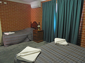 Apartment at Roseville Apartments - Single bed
