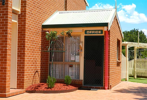 Contact Us for Accommodation in Tamworth NSW